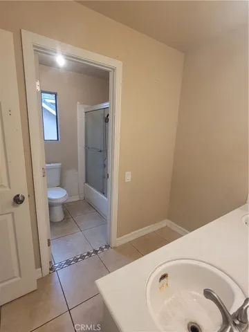 Upstairs bathroom