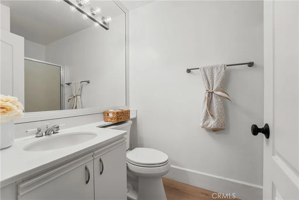1370 S Country Glen, Anaheim Hills, California 92808 home-pic-26
