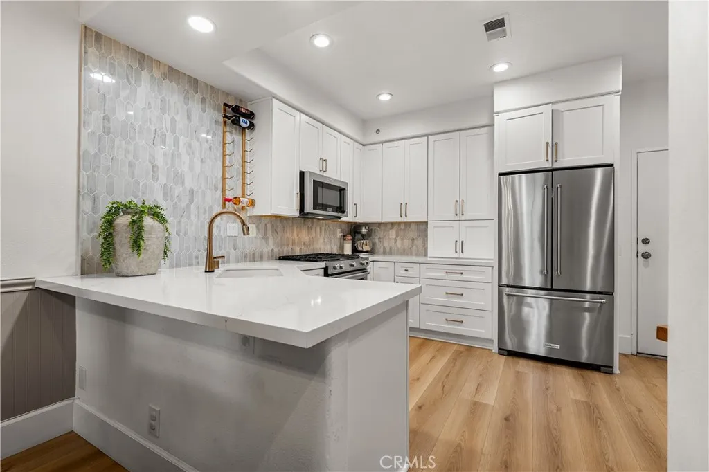1370 S Country Glen, Anaheim Hills, California 92808 home-pic-9