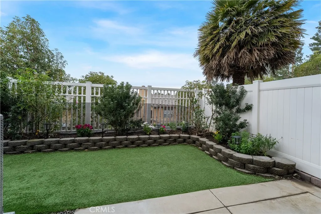 1370 S Country Glen, Anaheim Hills, California 92808 home-pic-31