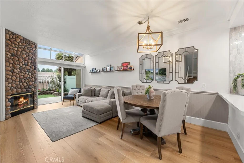 1370 S Country Glen, Anaheim Hills, California 92808 home-pic-4