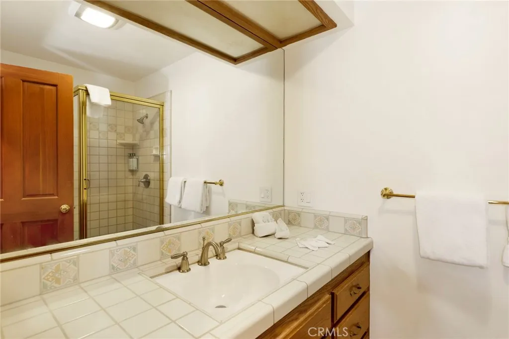 251 N Eureka Drive, Big Bear, California 92315 home-pic-33