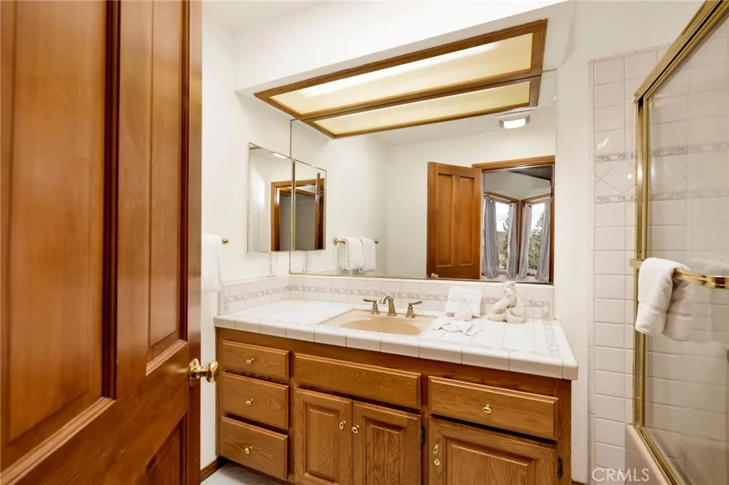 251 N Eureka Drive, Big Bear, California 92315 home-pic-40