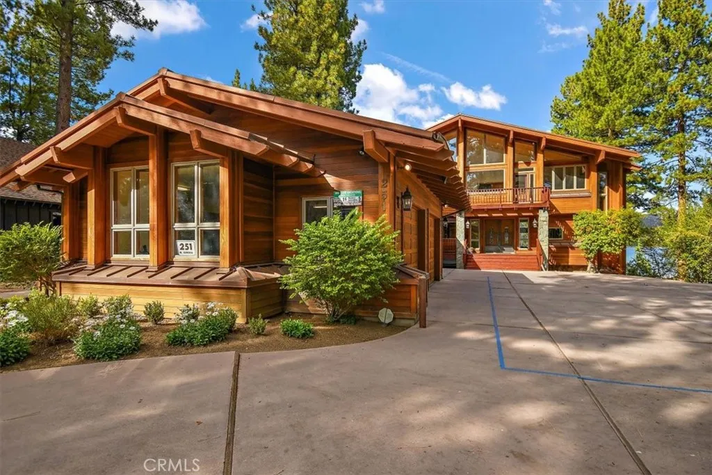251 N Eureka Drive, Big Bear, California 92315 home-pic-4