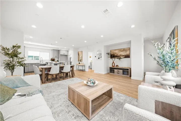 7692 9th Street 113, Buena Park, California 90621