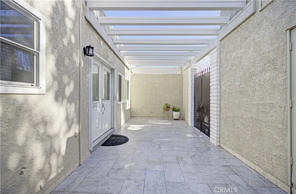 949 Calle Aragon Unit B, Laguna Woods, California 92637 home-pic-40