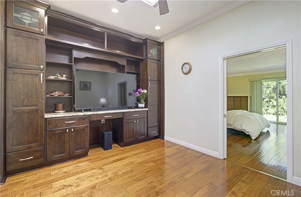 949 Calle Aragon Unit B, Laguna Woods, California 92637 home-pic-24
