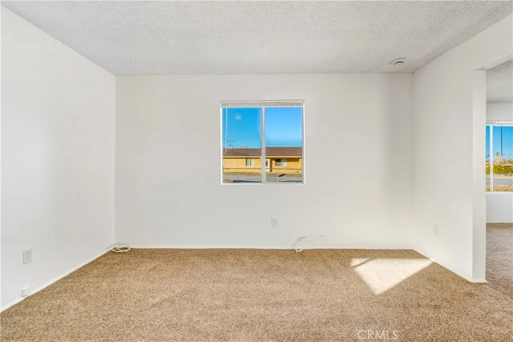 6206 Abronia, 29 Palms, California 92277 home-pic-16