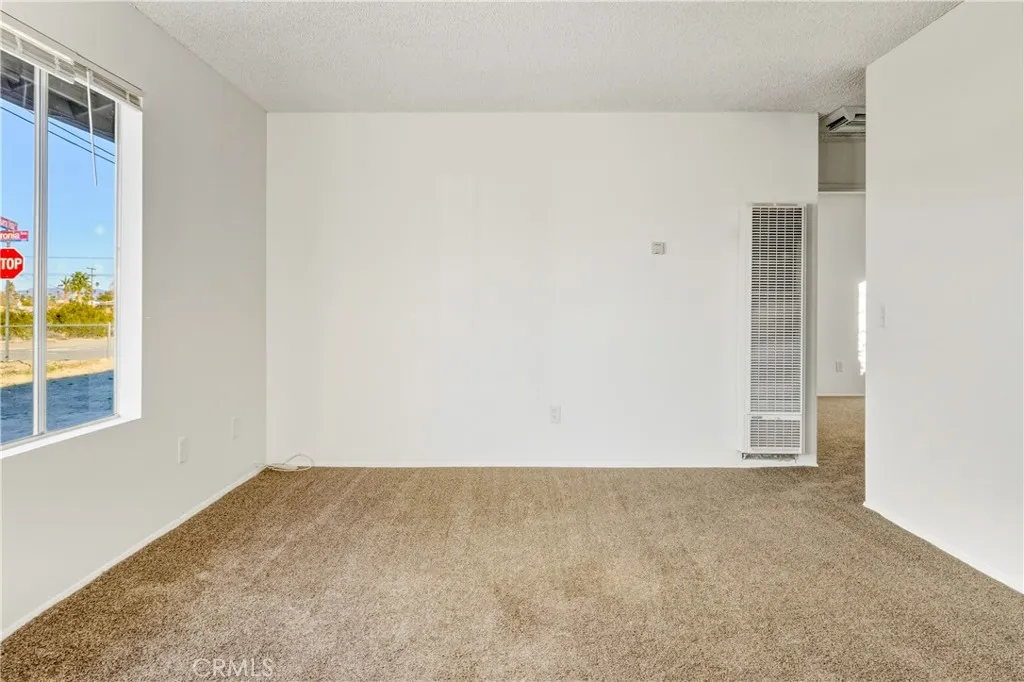 6206 Abronia, 29 Palms, California 92277 home-pic-12