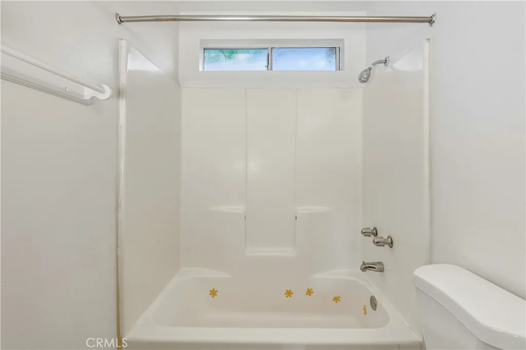 6206 Abronia, 29 Palms, California 92277 home-pic-23