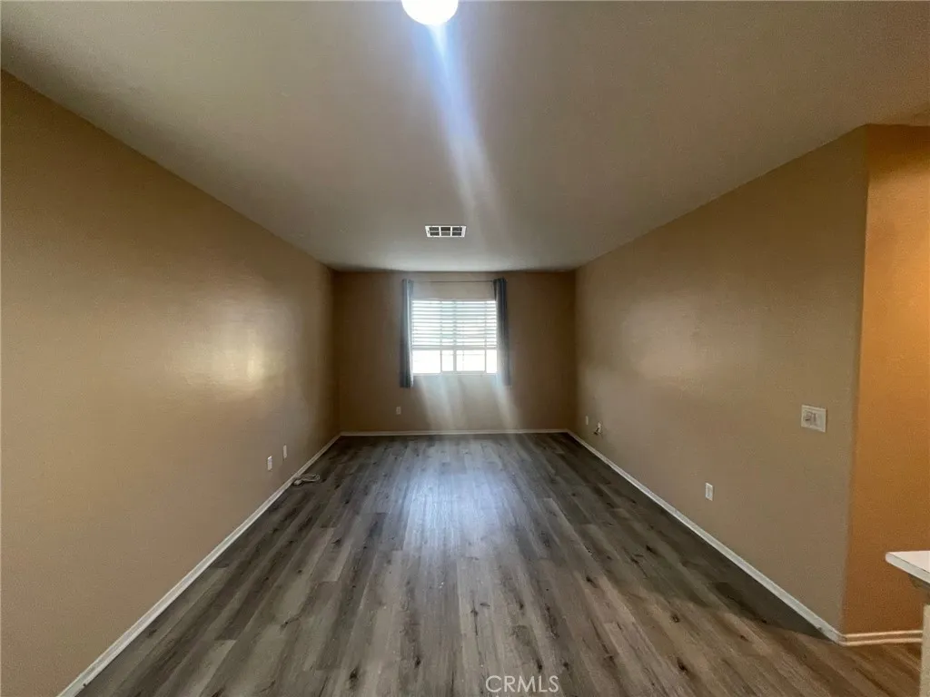 26871 Snow Canyon Circle, Moreno Valley, California 92555 home-pic-11
