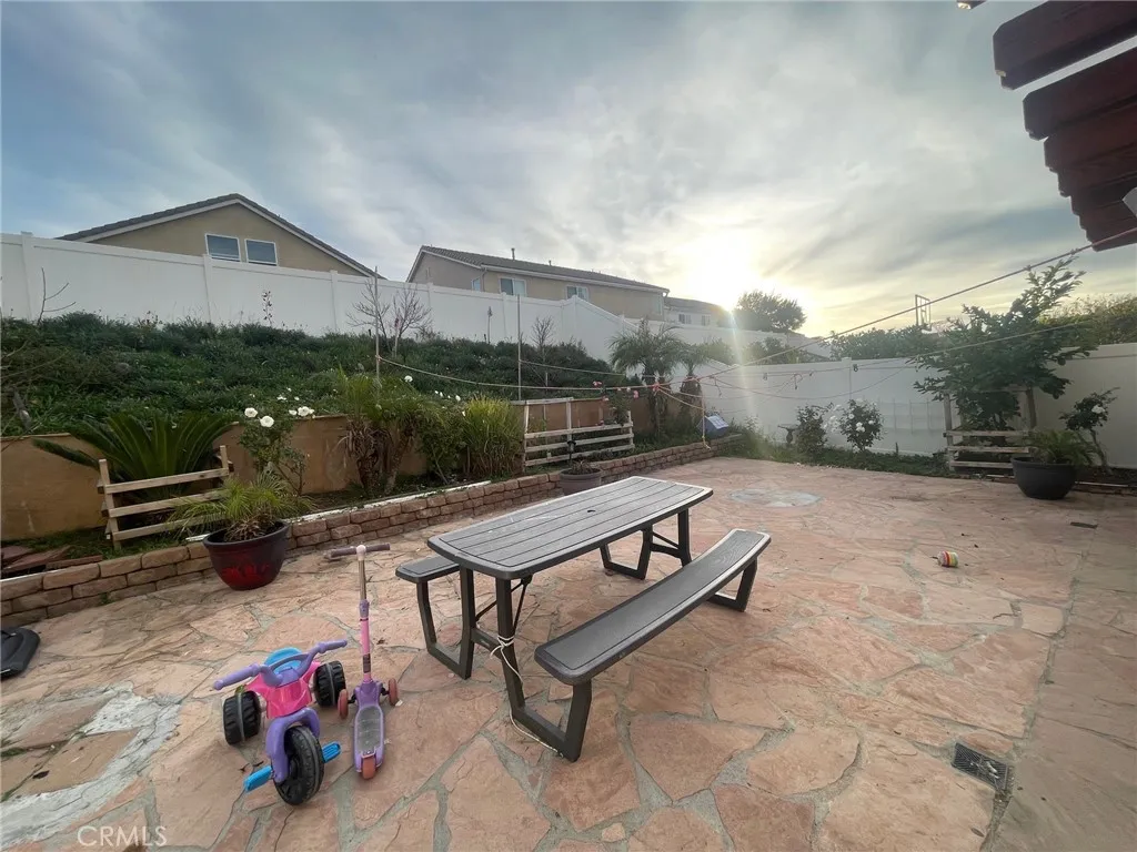 26871 Snow Canyon Circle, Moreno Valley, California 92555 home-pic-23