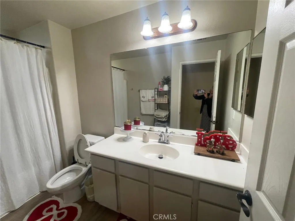 26871 Snow Canyon Circle, Moreno Valley, California 92555 home-pic-6