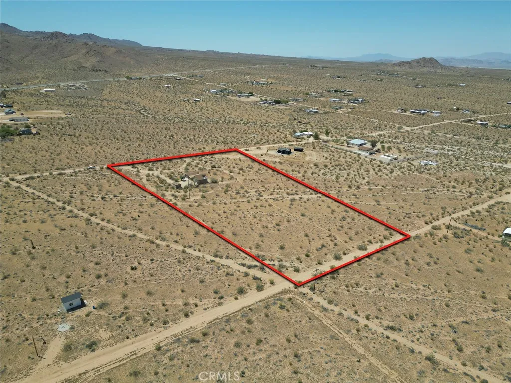 2029 Wamego, Landers, California 92285 home-pic-29