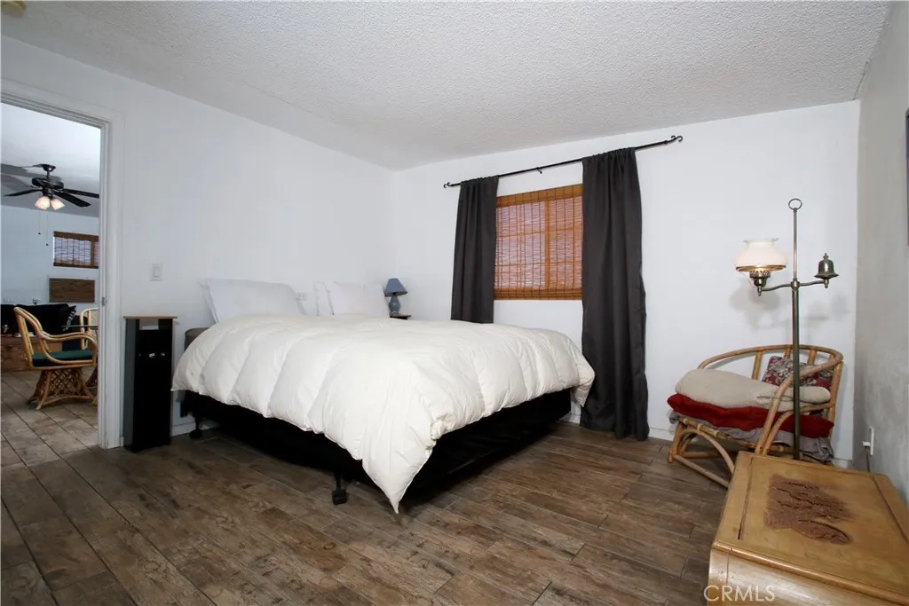 2029 Wamego, Landers, California 92285 home-pic-16