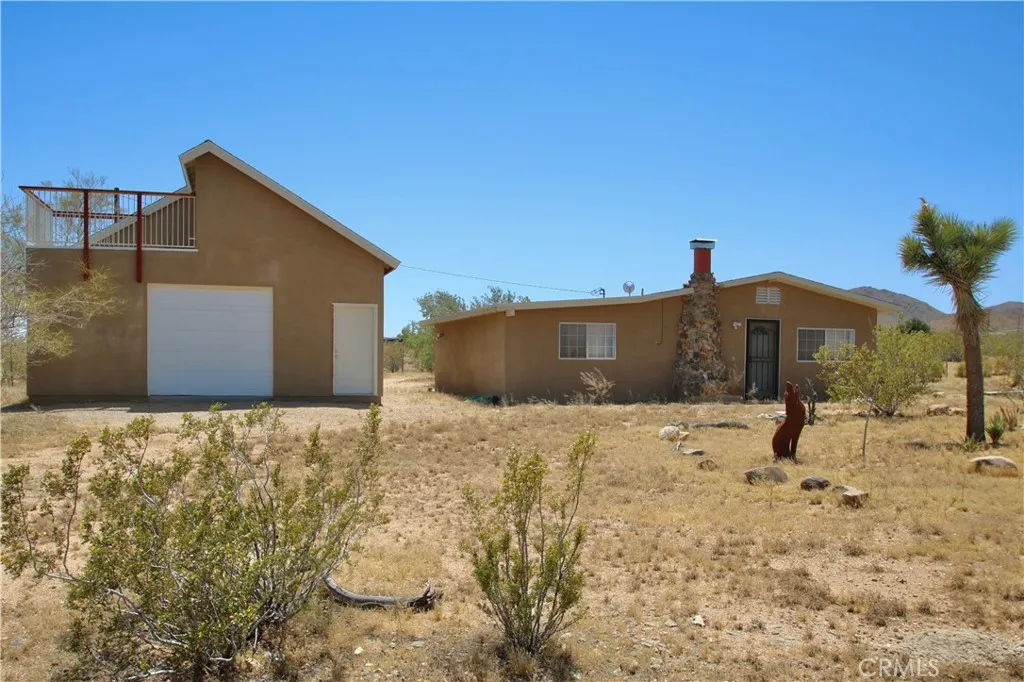 2029 Wamego, Landers, California 92285 home-pic-2
