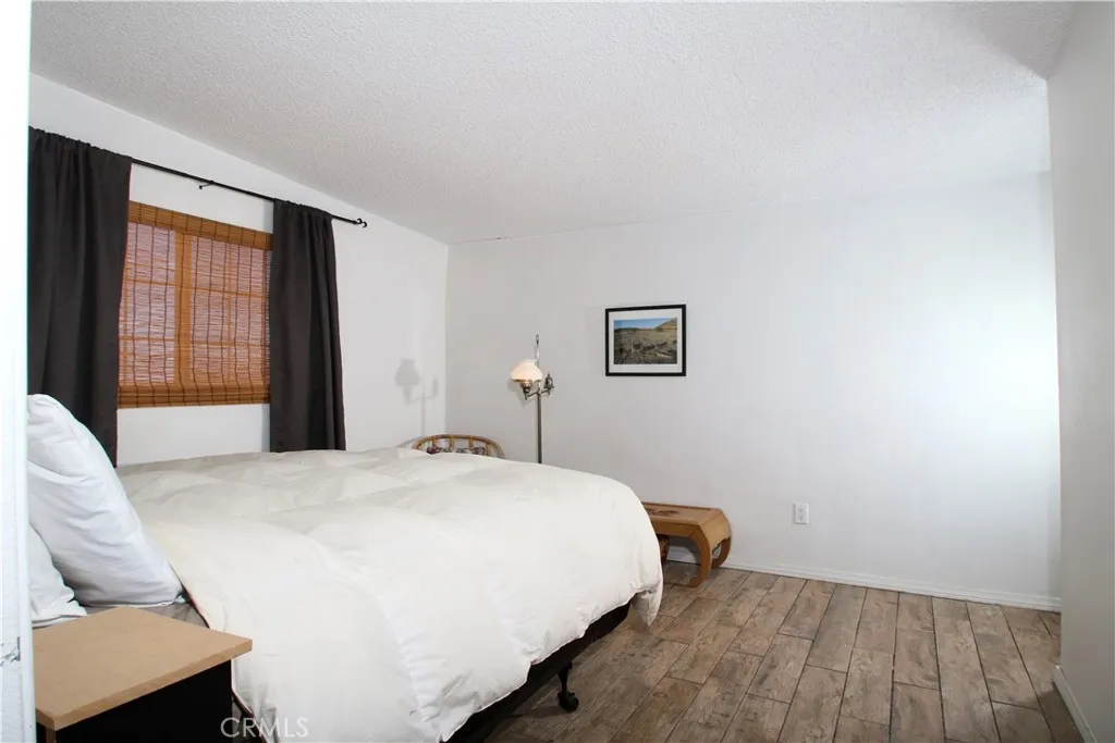 2029 Wamego, Landers, California 92285 home-pic-17