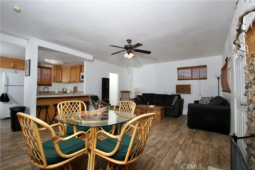 2029 Wamego, Landers, California 92285 home-pic-13