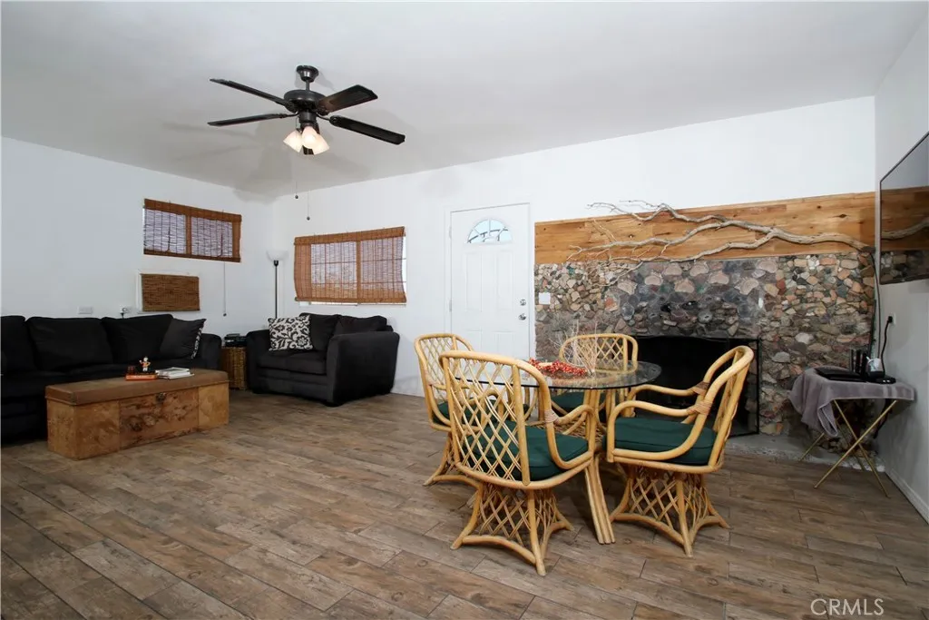 2029 Wamego, Landers, California 92285 home-pic-12