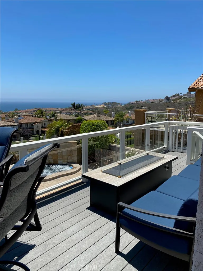 Panoramic Ocean views