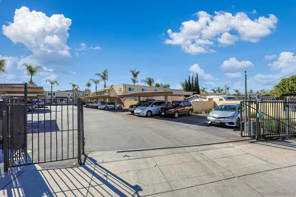459 Ballantyne St 31, El Cajon, California 92020 home-pic-22