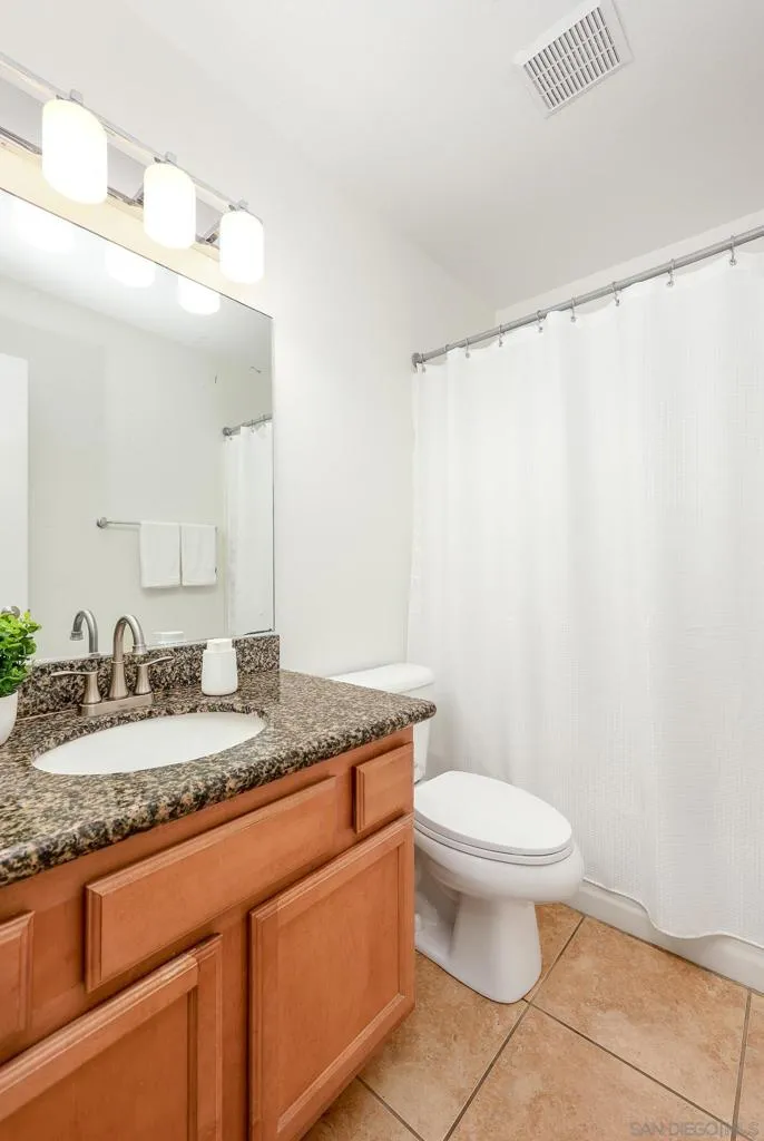 459 Ballantyne St 31, El Cajon, California 92020 home-pic-14