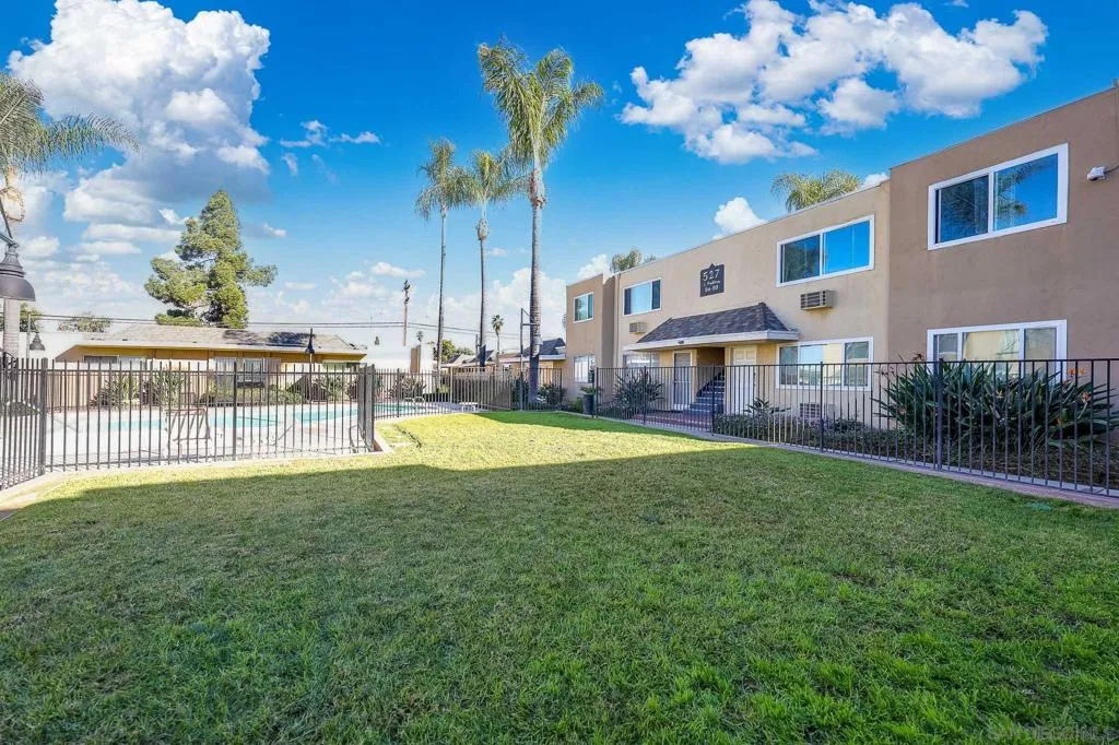 459 Ballantyne St 31, El Cajon, California 92020 home-pic-17