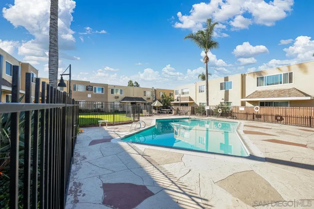 459 Ballantyne St 31, El Cajon, California 92020 home-pic-21
