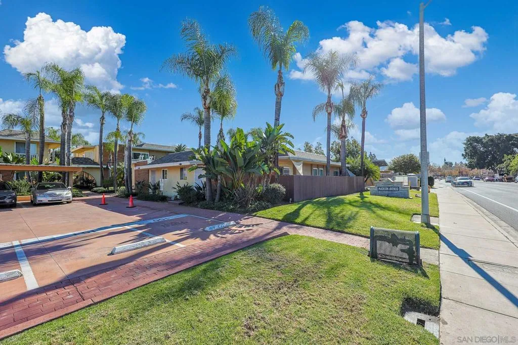 459 Ballantyne St 31, El Cajon, California 92020 home-pic-20