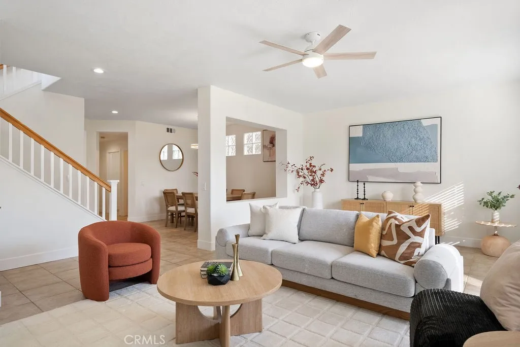 15 Via Floria, Rancho Santa Margarita, California 92688 home-pic-9