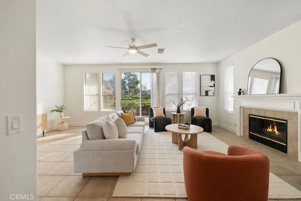 15 Via Floria, Rancho Santa Margarita, California 92688 home-pic-7