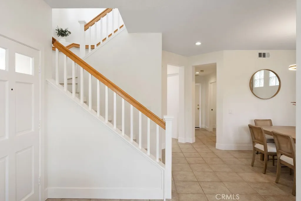 15 Via Floria, Rancho Santa Margarita, California 92688 home-pic-13