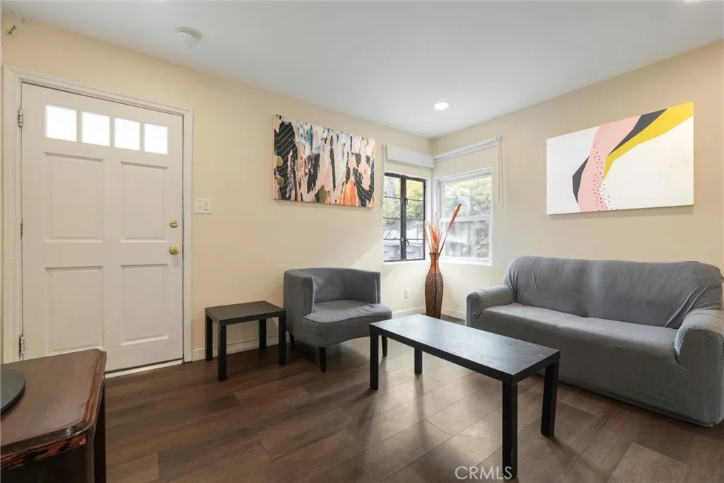 21719 Neptune, Carson, California 90745 home-pic-5
