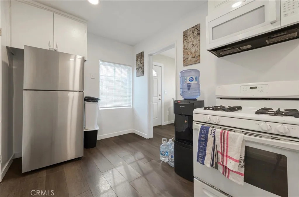 21719 Neptune, Carson, California 90745 home-pic-7