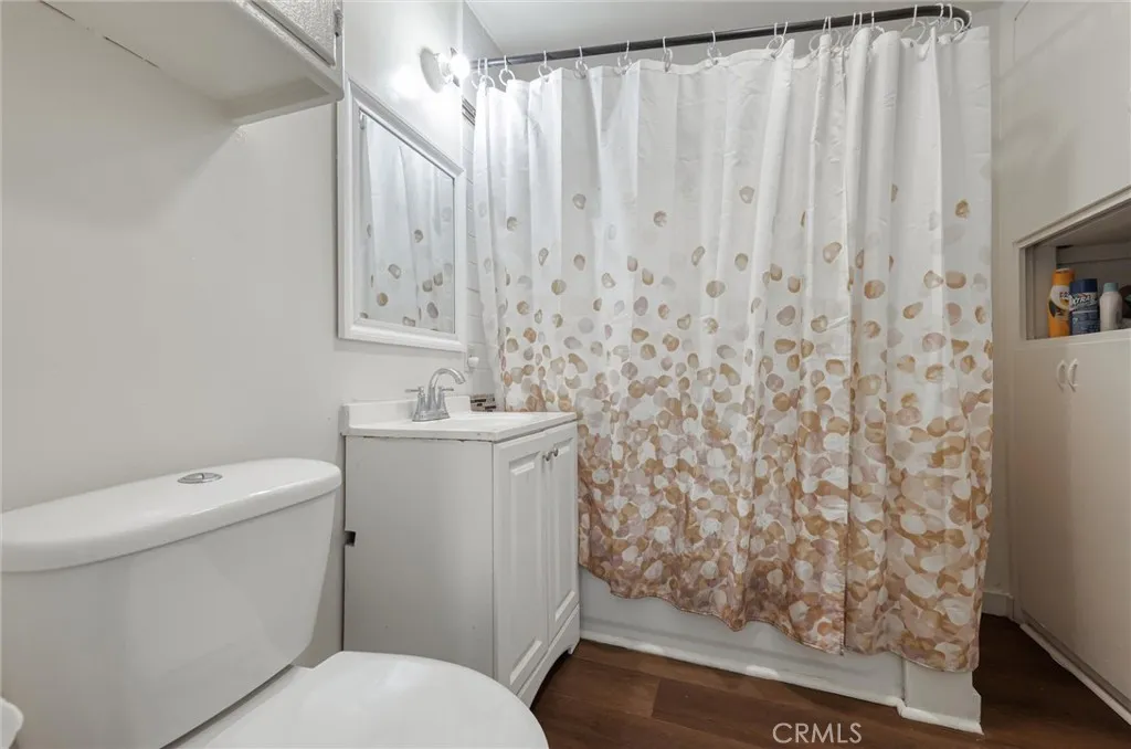 21719 Neptune, Carson, California 90745 home-pic-14