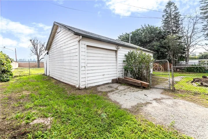 2142 Parkway Drive, El Monte, California 91733
