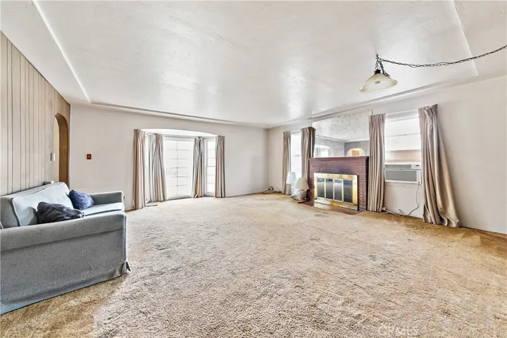 Living room / Dining room