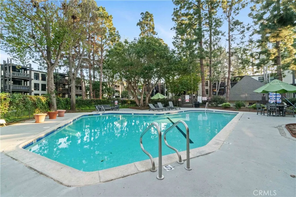 8650 Gulana C1056, Playa Del Rey, California 90293 home-pic-36