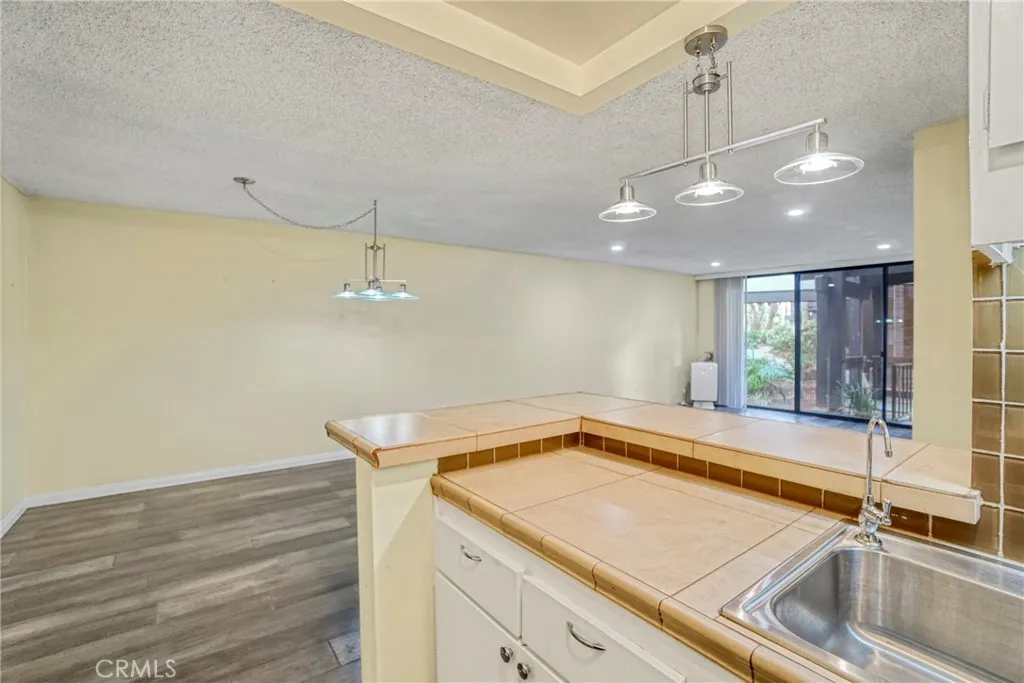 8650 Gulana C1056, Playa Del Rey, California 90293 home-pic-13