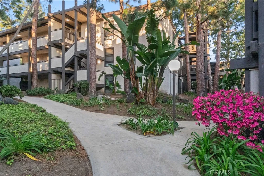 8650 Gulana C1056, Playa Del Rey, California 90293 home-pic-40