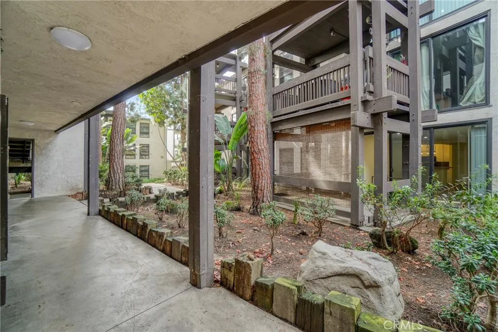 8650 Gulana C1056, Playa Del Rey, California 90293 home-pic-30