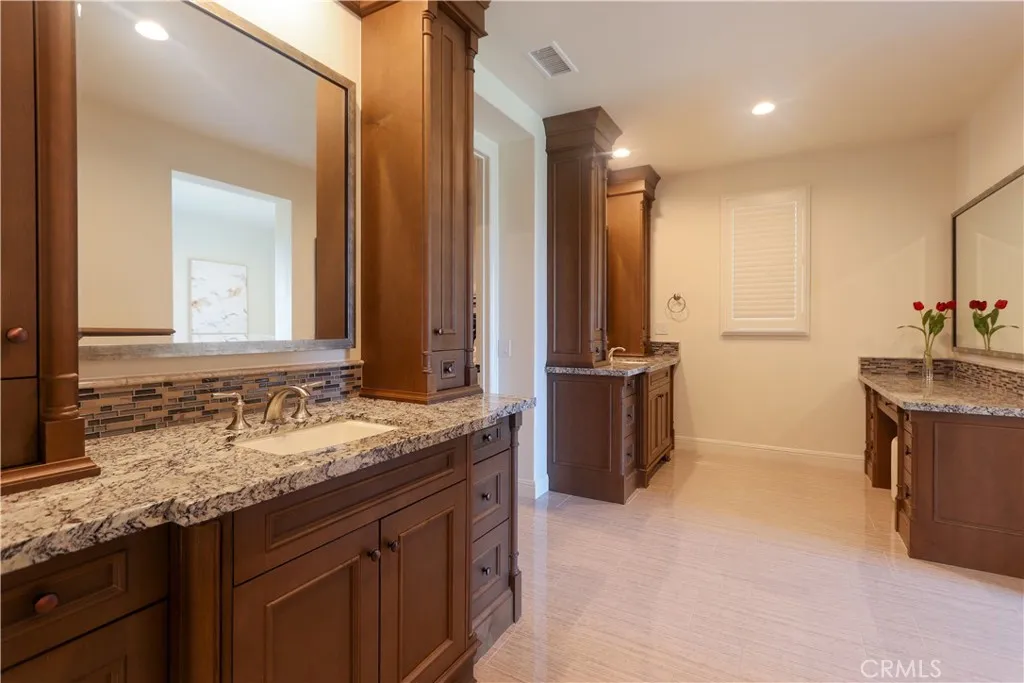 105 Iron, Irvine, California 92618 home-pic-30