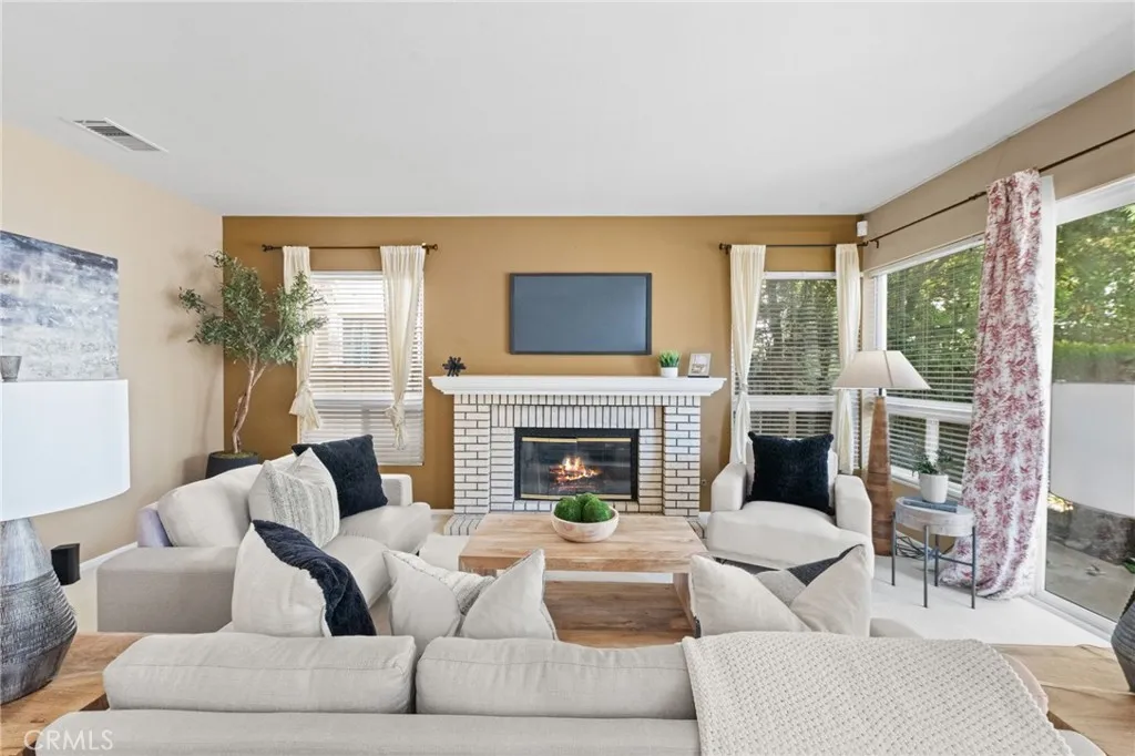 45422 Camino Monzon, Temecula, California 92592 home-pic-19