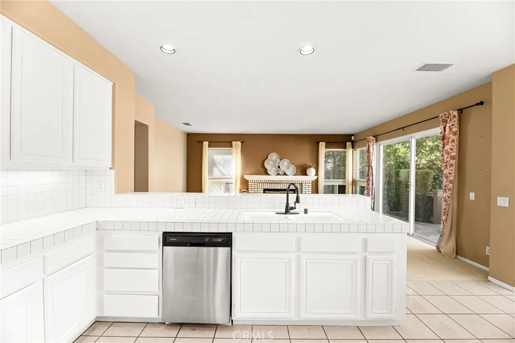 45422 Camino Monzon, Temecula, California 92592 home-pic-15