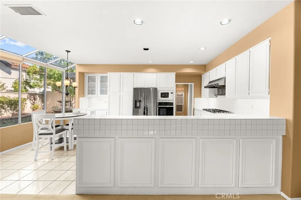 45422 Camino Monzon, Temecula, California 92592 home-pic-16