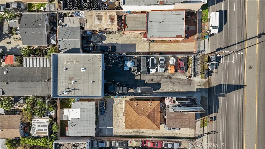 3846 W Imperial