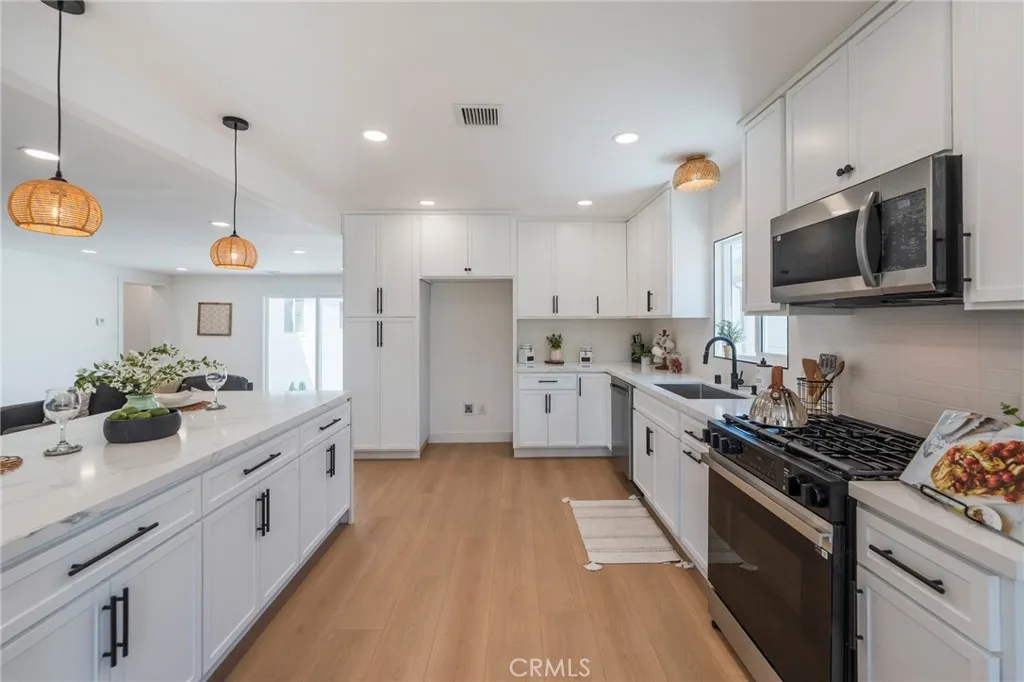 4224 Falcon, Long Beach, California 90807 home-pic-6