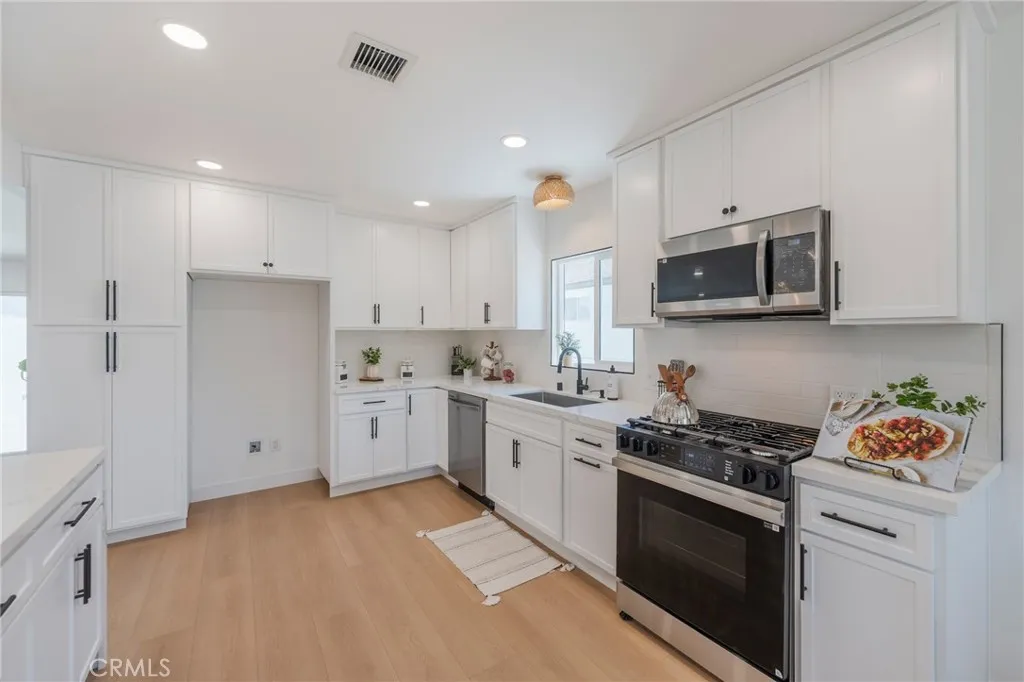4224 Falcon, Long Beach, California 90807 home-pic-7