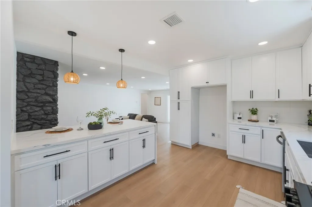 4224 Falcon, Long Beach, California 90807 home-pic-8