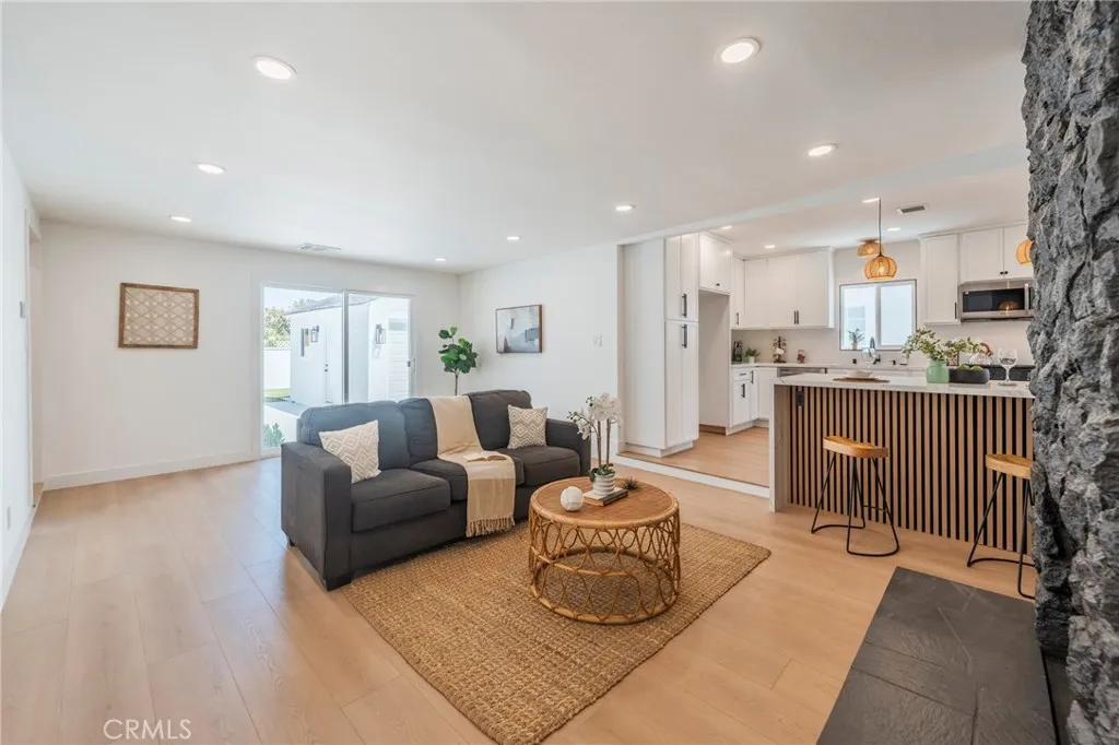 4224 Falcon, Long Beach, California 90807 home-pic-14